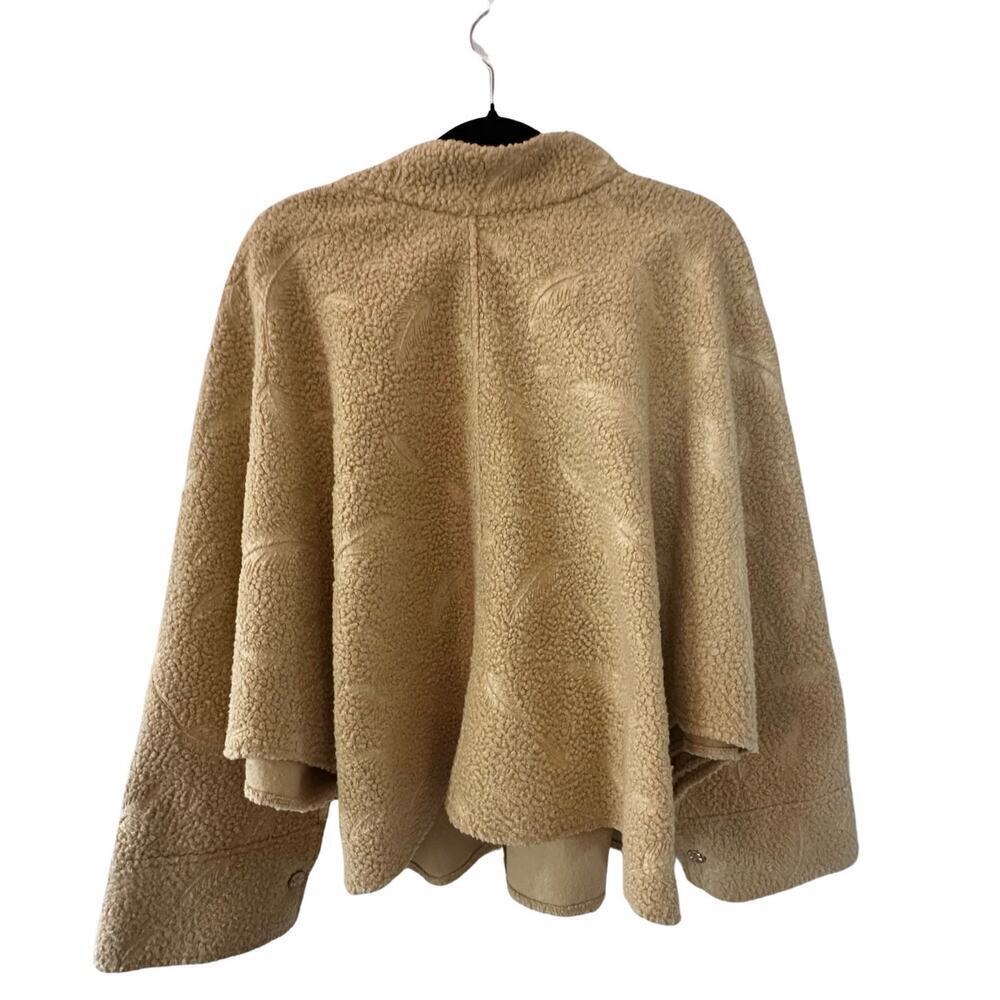 Zara Sherpa Oversized Poncho/Cape with Feather Detail - Tan (XL) ✨🧥 - Picture 2 of 9